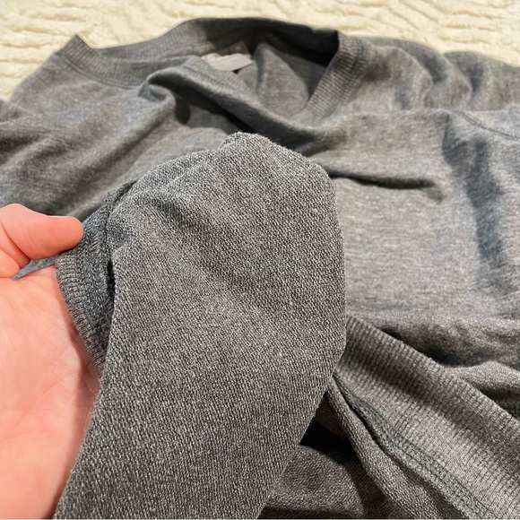 DAISY FUENTES soft casual crewneck cross front sweatshirt lightweight knit gray - Picture 4 of 6